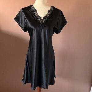 SilkSilky Nightdress